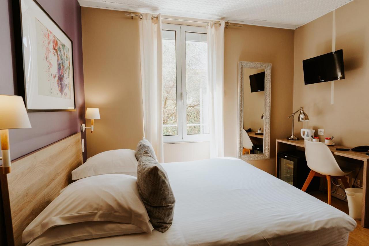 Le Petit Castel 3*