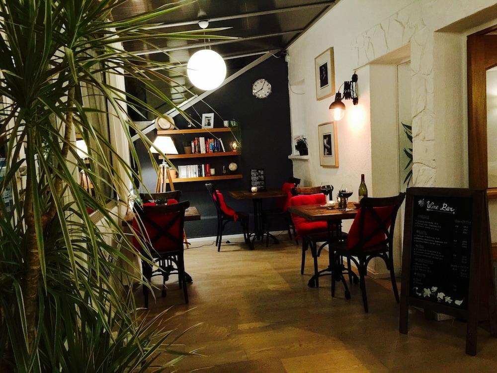 Le Petit Castel 3* Antibes